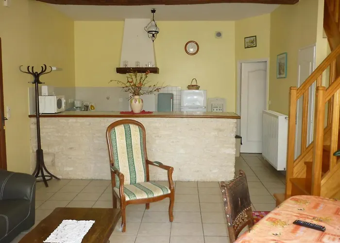 Le Logis De Faugerit Сasa de vacaciones Frontenay-Rohan-Rohan